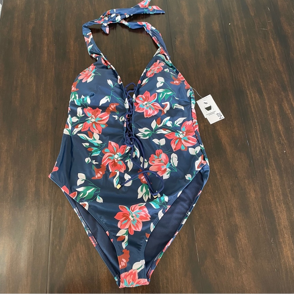 NEW Nine West Women’s Blue Floral Swimsuit, Size XL